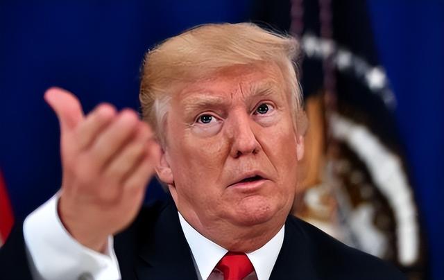 特朗普向全球发出通牒：180天内必须对中国动手，不帮忙就加税