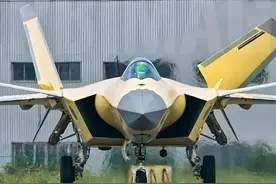 歼20新型验证机曝光，将迎来新一轮量产高峰？图片