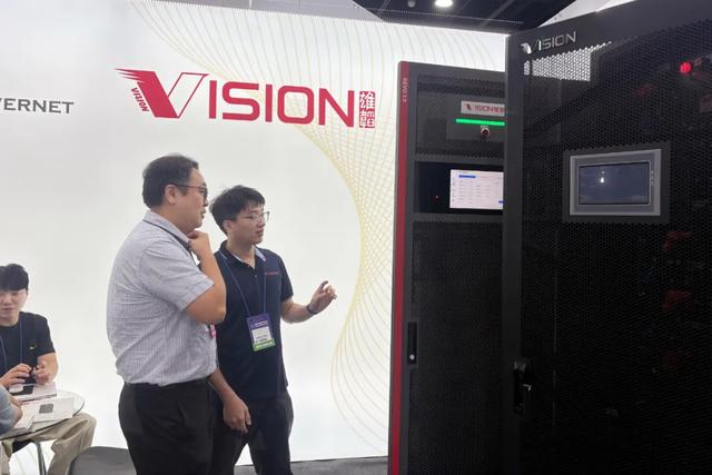 破局AI数据中心供电！雄韬股份携手韩国伙伴亮相DATA CENTER KOREA