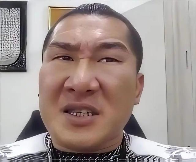 台湾网红馆长露出马脚？直播怒喷大陆网友，网友：他太高看自己了