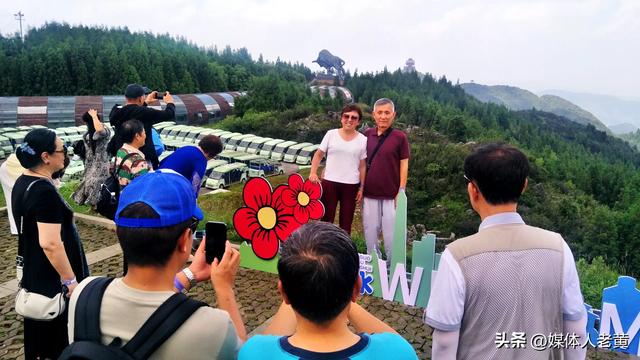 贵州六盘水避暑季旅游胜地客流迎高峰