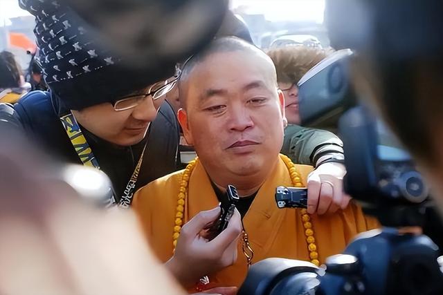 王宝强也没料到，释永信垮台牵出前妻马蓉旧事，自己差点“垫背”