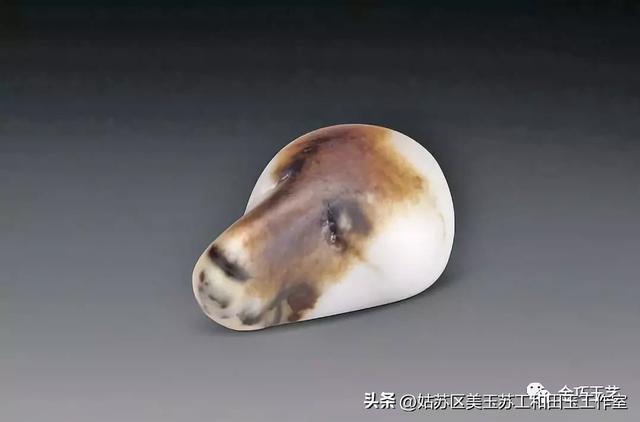 公元2018年，是谁创造了新疆和田玉籽料暴涨元年？