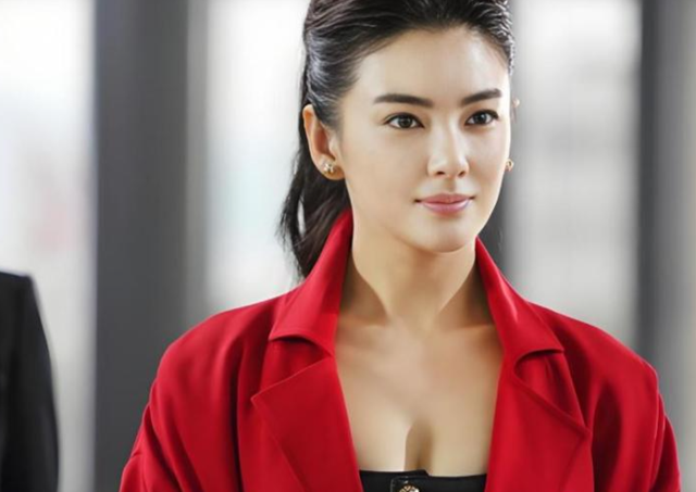 代孕只是冰山一角！张雨绮再迎2大噩耗，38岁就把未来的路封死