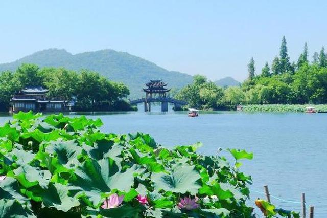 周雁翔：杭州：人间天堂的四重奏
