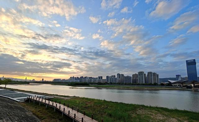 2025秋单骑摩旅青海记