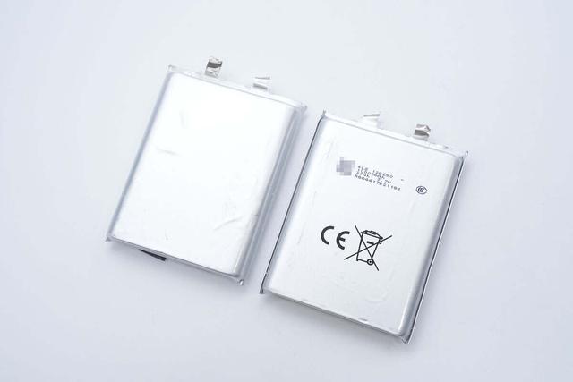 用的这家厂商电芯？老合作客户了，小米22.5W自带线充电宝拆解