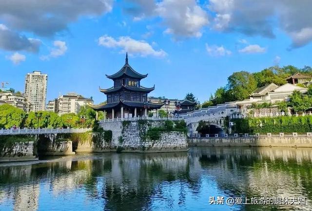 贵阳市：历史上多次大移民奔向这里；如今，亚洲最大社区褒贬不一