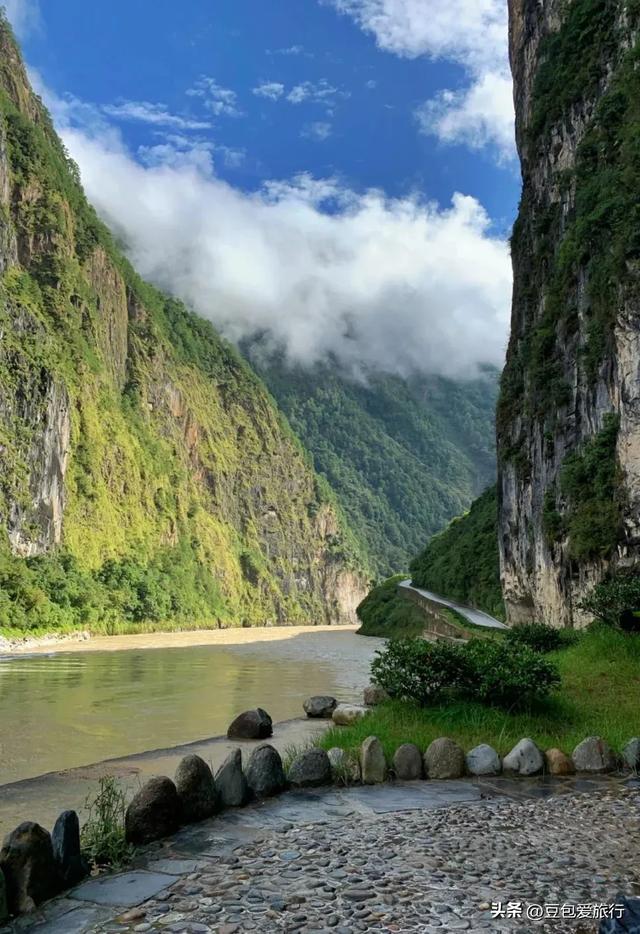 怒江深度旅行指南：自然奇观与人文秘境之旅