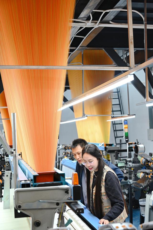 成都青羊发布三条蜀锦蜀绣研学线路 沉浸式解锁非遗体验新路径