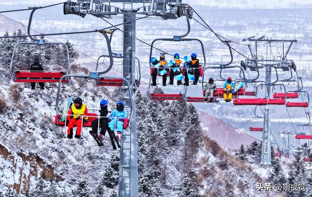 山阴县，雪后的广武国际滑雪场
