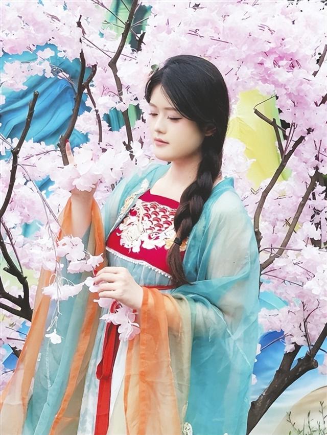 不一样的灯会邀你来打卡 幻境游园会送你一场敢在白天打开的“光影诗境”