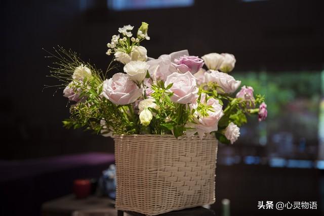 女人主动“勾”男人时，90%的女人都会说这两句话，男人别不懂