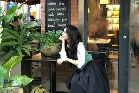 果断离开任何让你不舒服的人或者环境图片