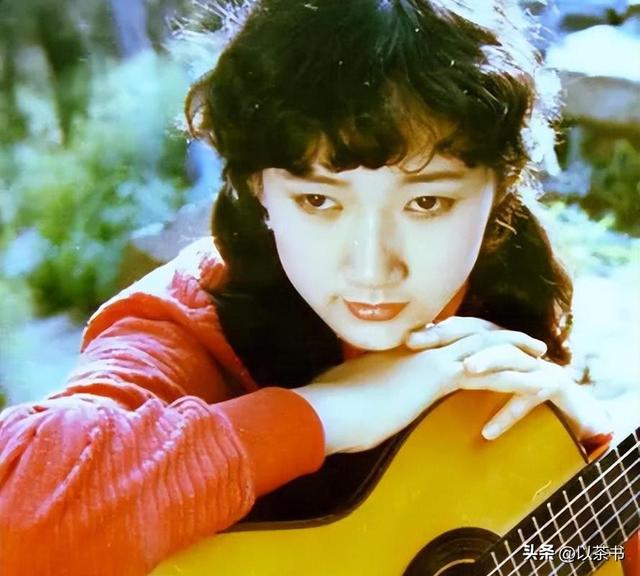 事实证明，和王刚离婚24年的成方圆，已经变成了他高攀不起的样子