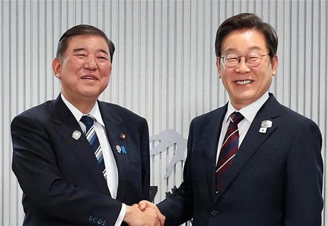 败局已定，6国给特朗普下跪，全是中国的邻居，3国牺牲中方利益
