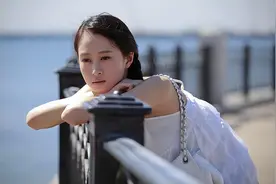 告诉你的女儿，嫁给一个儿子和多子女家庭，区别很大图片