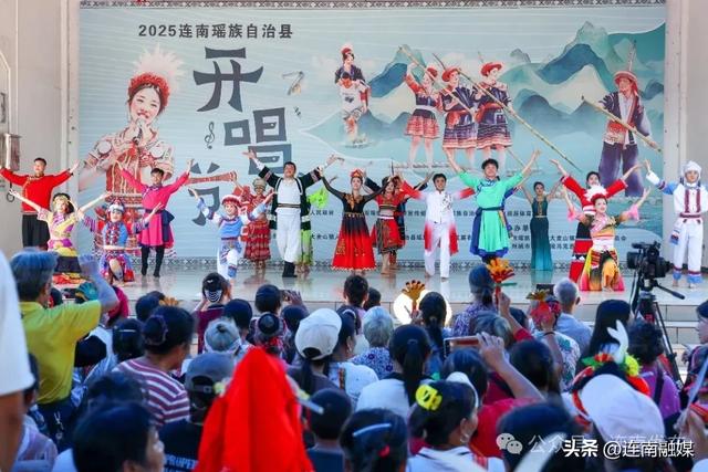 人人人人!连南这场狂欢盛宴嗨翻天🤩多图直击火爆现场丨跟着《瑶族舞曲》去旅行