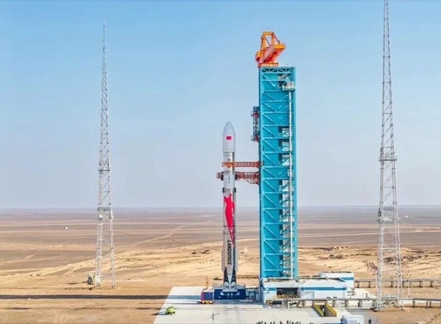 中美5型大火箭竞速发射！谁先搞定火箭回收，谁能拿下世界第二？