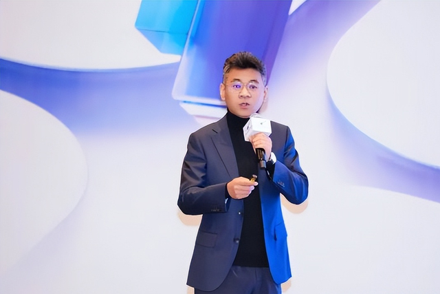 选BPM、转低代码、做AI，小模型降门槛！奥哲二十年盯紧企业需求