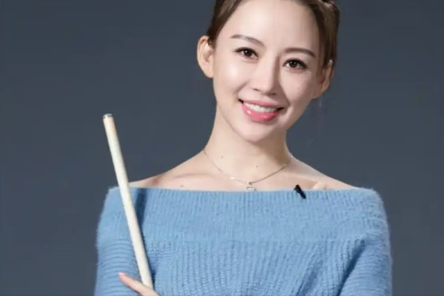 身材傲人却无人敢娶，43岁潘晓婷至今单身，潘爸爸直言悔不当初