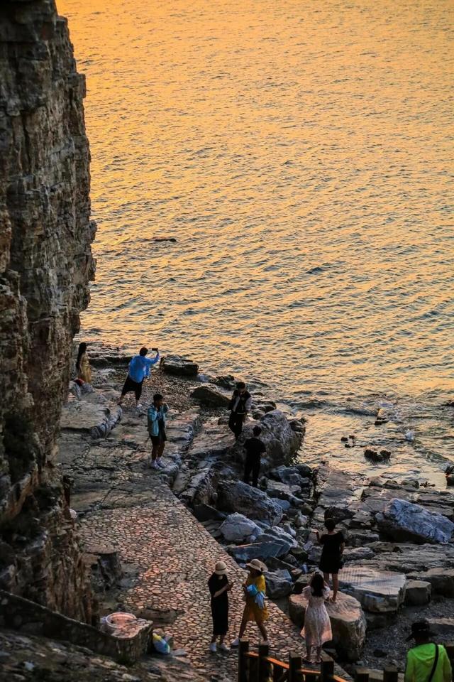 山东这座宝藏小城，坐拥中国四大名楼之一！苏轼、秦始皇都为它打call！