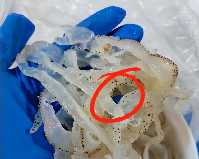 央视曝光！真别再吃了，头皮发麻！市监局通报40批食品抽检不合格