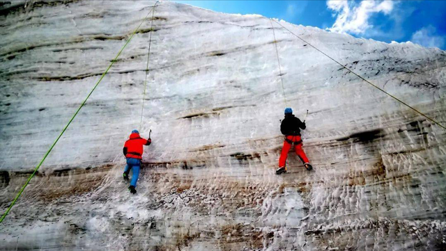 没有任何专业装备，28岁男子攀登西藏洛堆峰，结果不幸遇难
