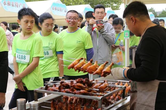 双节临汾文旅 “火出圈”：壶口瀑布、大槐树等景区客流爆棚