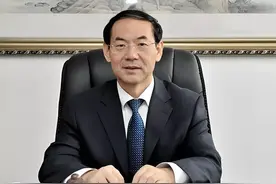 63岁将退,双博士,曾是大学校长,山东政协常委武继彪被查,绝不姑息图片