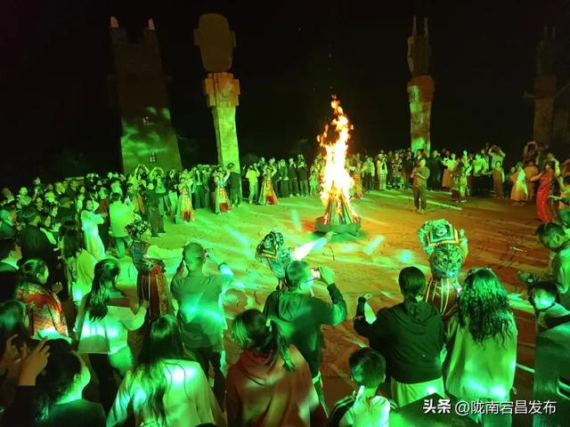 避暑胜地·康养宕昌｜昼游官鹅美景，夜赏鹅嫚风情