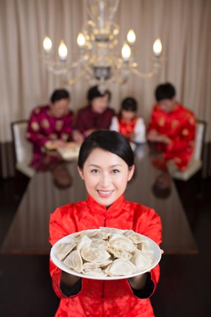 冬至奇观！京城饺子店排队超8000桌，一碗饺子为何有如此魅力？