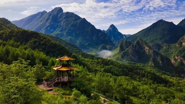 云屏迎来暑期旅游热，多家爆满～订房还要再等几天