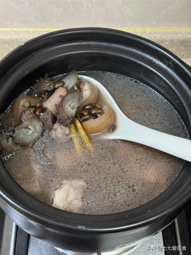 男人的“加油站”不是生蚝，年过50使劲吃，精力充沛，男人味十足