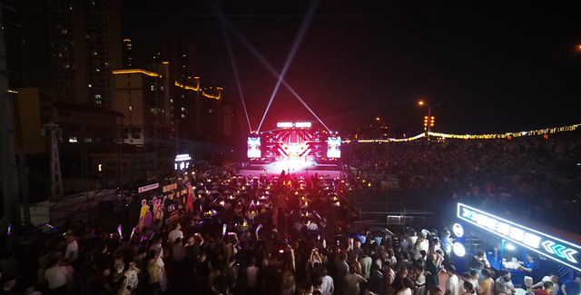 岳阳华容：点亮城市夜色灯火，汇聚经济脉动活力！