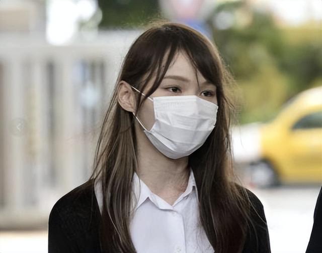 “乱港分子”周庭，弃保潜逃加拿大，扬言永不回国，现如今怎样