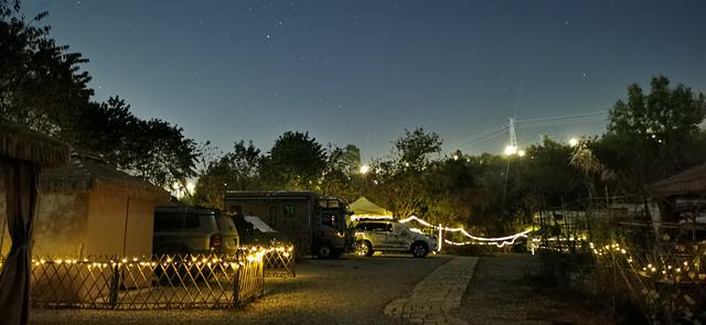 云南昆明 冬藏隐居山野间