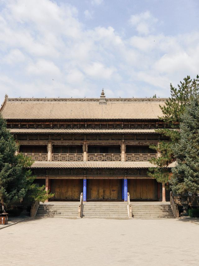 西夏皇家寺庙，35米绝美卧佛，国内仅存900年保留完好