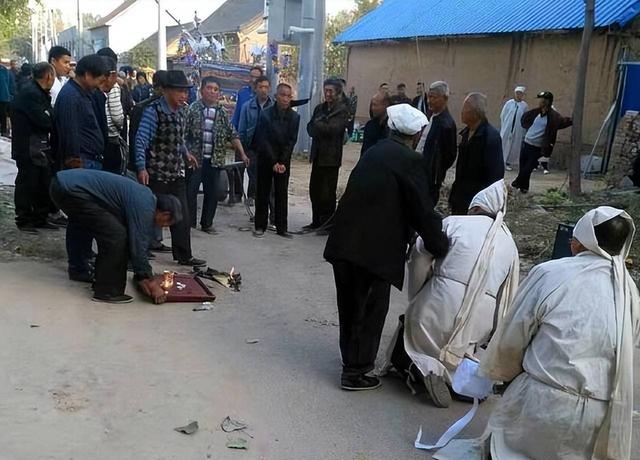 中国将迎来前所未有的死亡高峰	，专家得出答案：主要3个因素导致