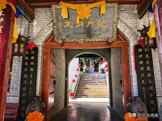 几乎被陕西人淡忘的龙门祖庭，不但有空中楼阁，还有邱祖众多传说