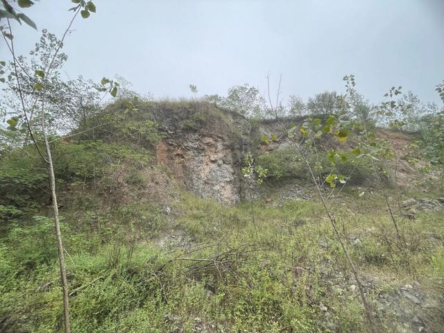 骑游探访六合北横山丹霞地貌