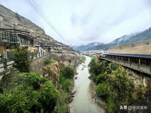 尼巴秋韵