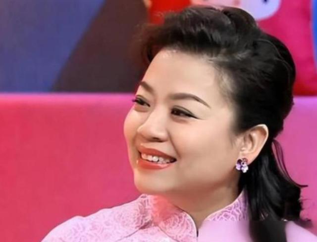 不结婚怎么解决生理需求？56岁的歌唱家张也	，用行动给出了答案