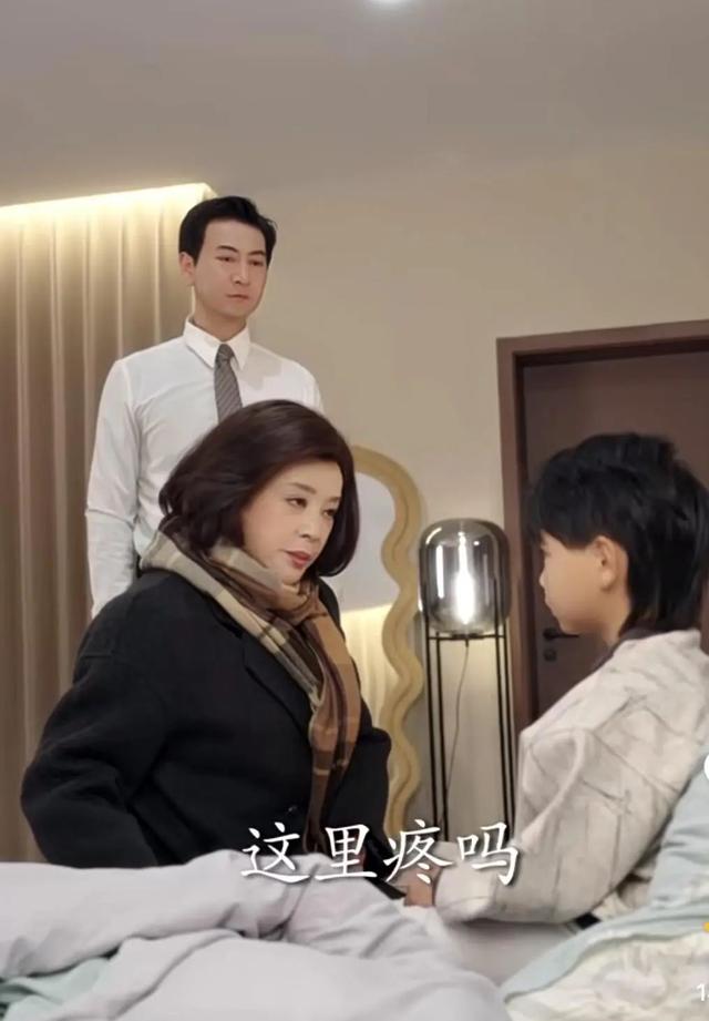 钱再多有什么用？75岁刘晓庆的现状，给所有中老年人提了个醒