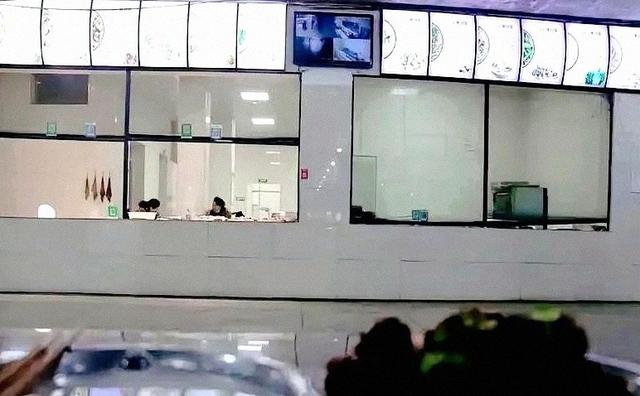 北京下了死命令，2027年底前，所有中小学必须告别“校外配餐	”