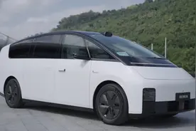 春卷又开车 | 自问自答：我会买理想MEGA吗？图片