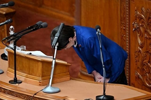 忍无可忍无需再忍！新加坡替日求情要中国原谅，美国力挺高市早苗，钓鱼岛问题再掀波澜？