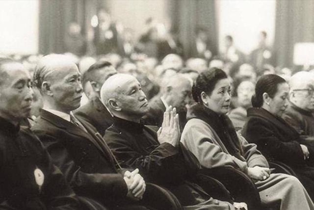 解放军台海巡航再升级，马英九摊牌：大陆若要武统，台岛不接受
