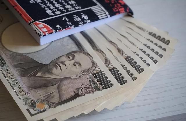 中美日最新负债对比：美国36万亿，日本9.1万亿，中国很令人意外