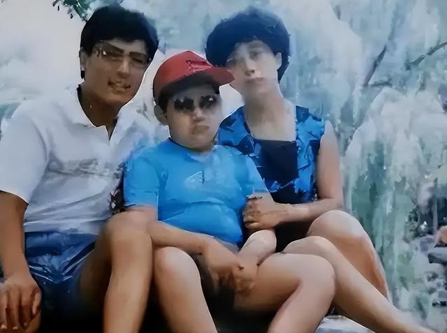 善恶终有报！狂妄自大的“盲人”歌手杨光，终究付出了惨痛代价